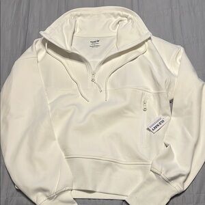 Old Navy Women’s White Sweater